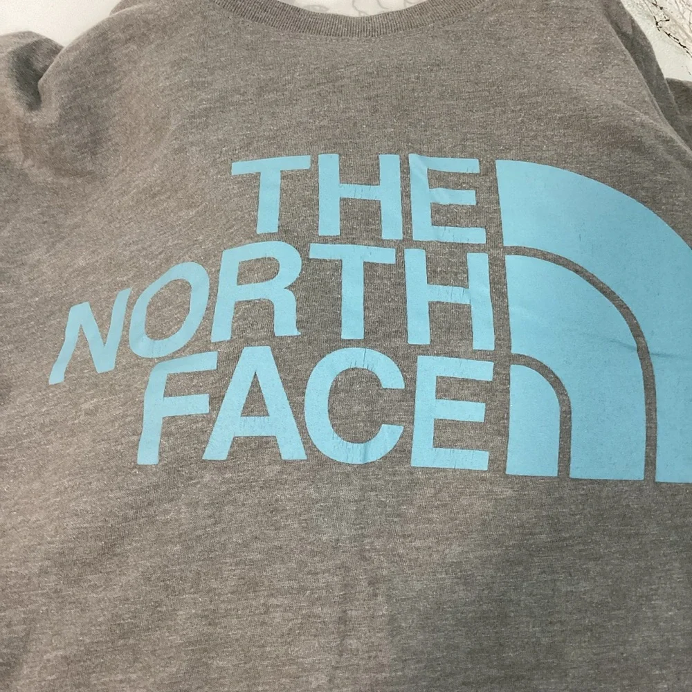 The North Face Heather Gray Tee with Sky Blue Logo Size M